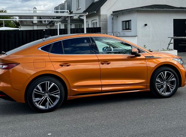 Skoda Enyaq Coupé iV już wkrótce w sprzedaży. Długo trzeba było na nią czekać