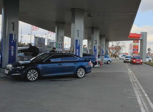 Orlen wprowadził limit tankowania, ale paliwa nie zabraknie. Sprawdziliśmy, jak wygląda sytuacja na stacjach