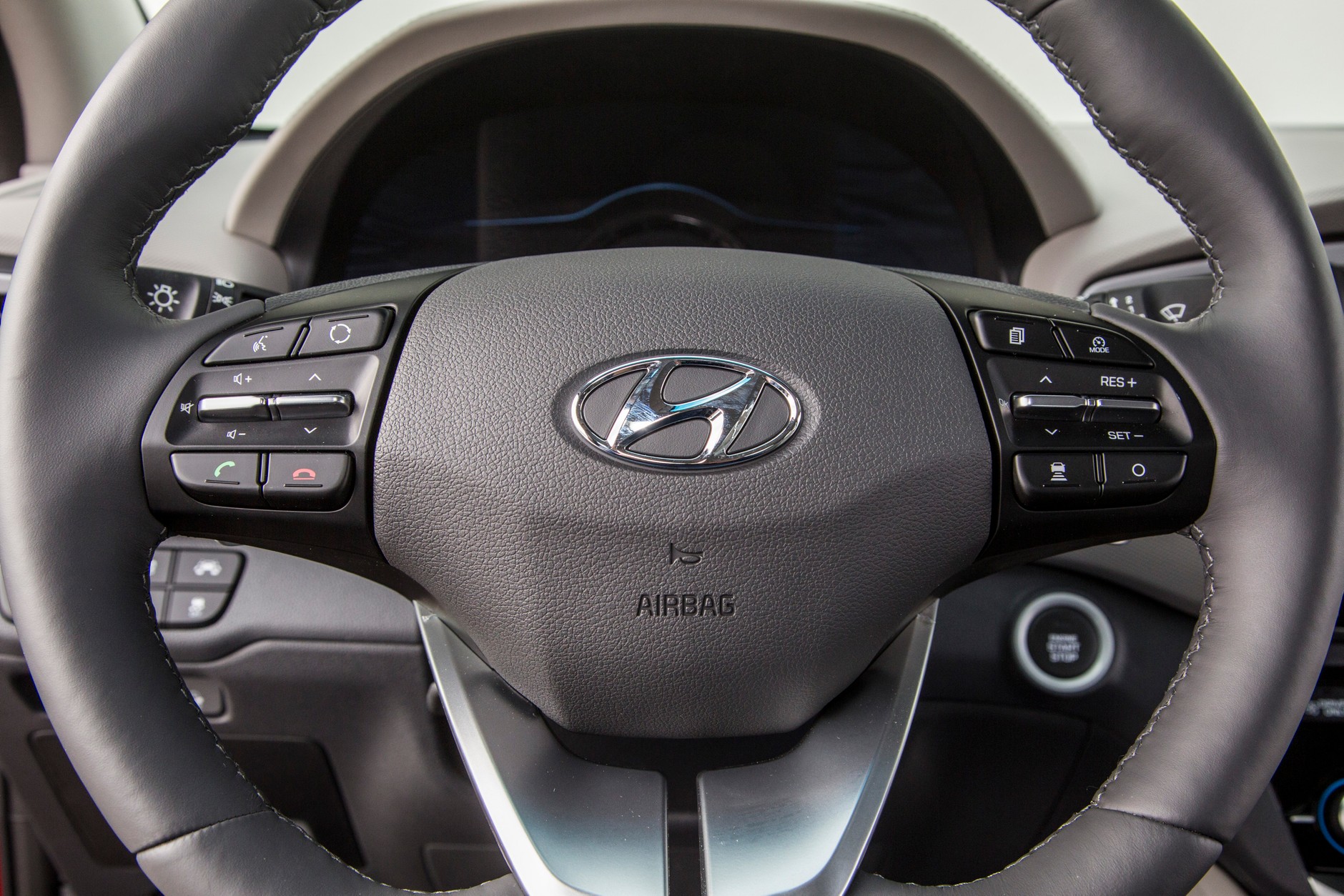 Hyundi Ioniq Plugin Hybrid