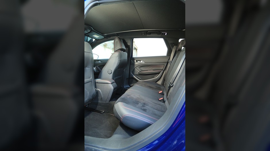 Peugeot 308 SW GT - niepozorne rodzinne kombi GT