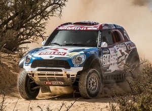 Orlen Team z przygodami na pustyni