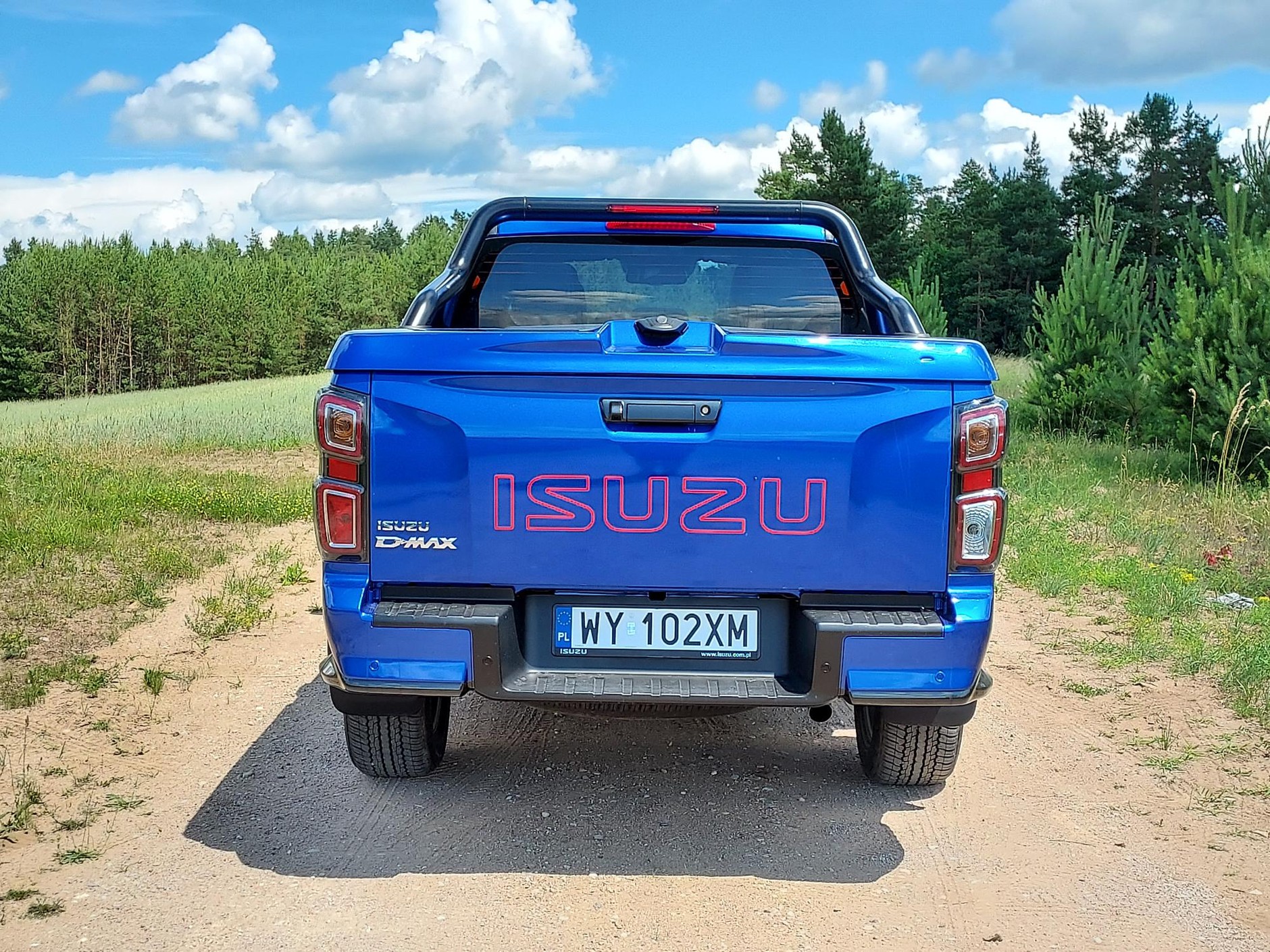 Isuzu D-Max 2023, lifting