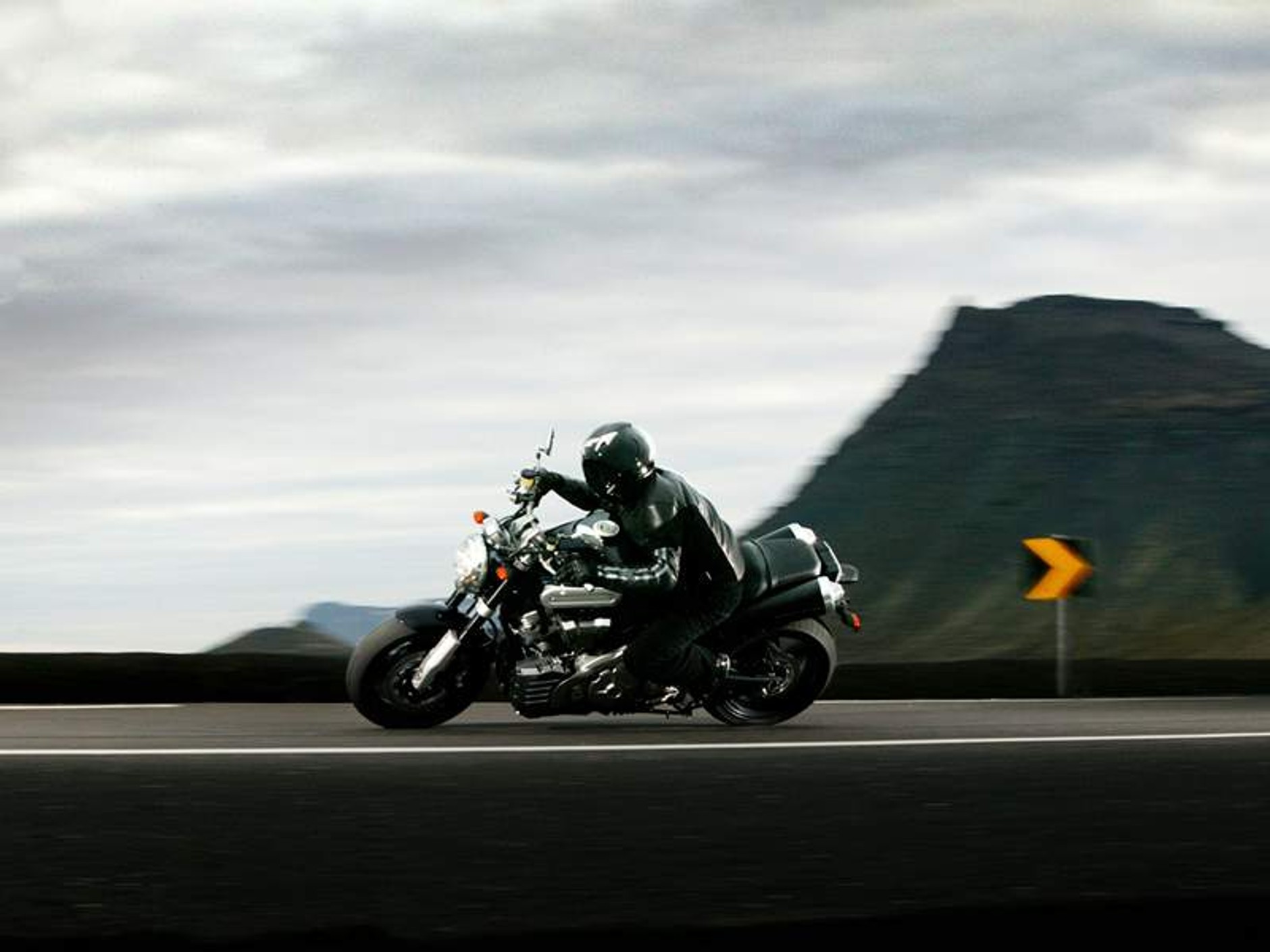 Yamaha MT-01: agresywny jednoślad (test)