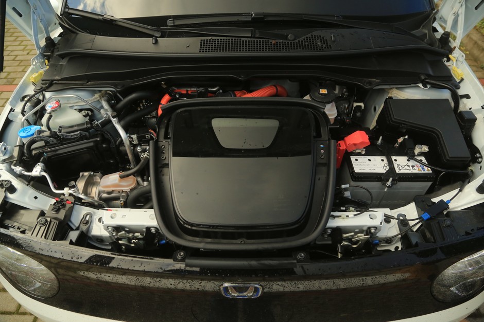 Honda e