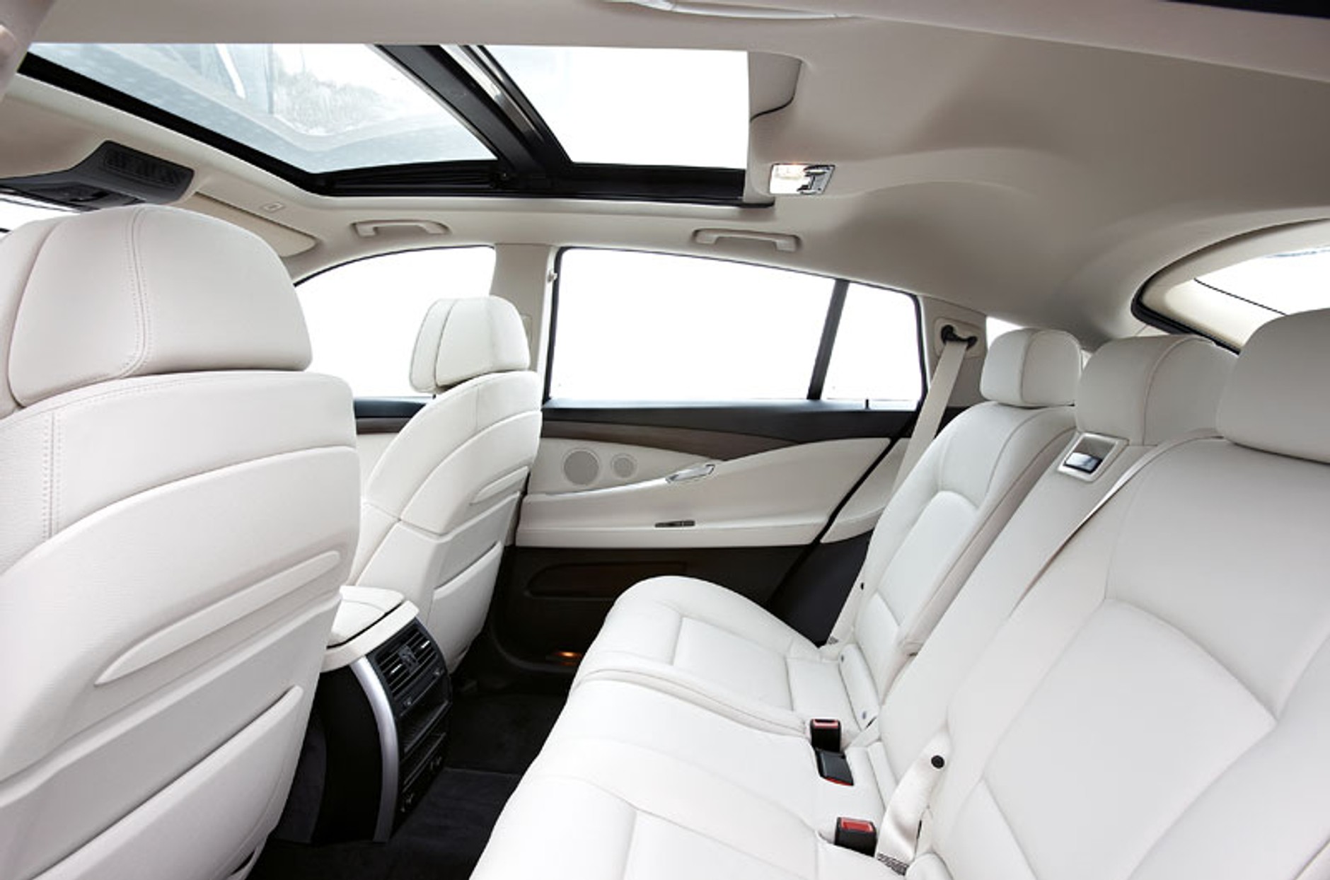 IAA Frankfurt 2009: BMW 5 GT – pierwsze wrażenia (fotogaleria)