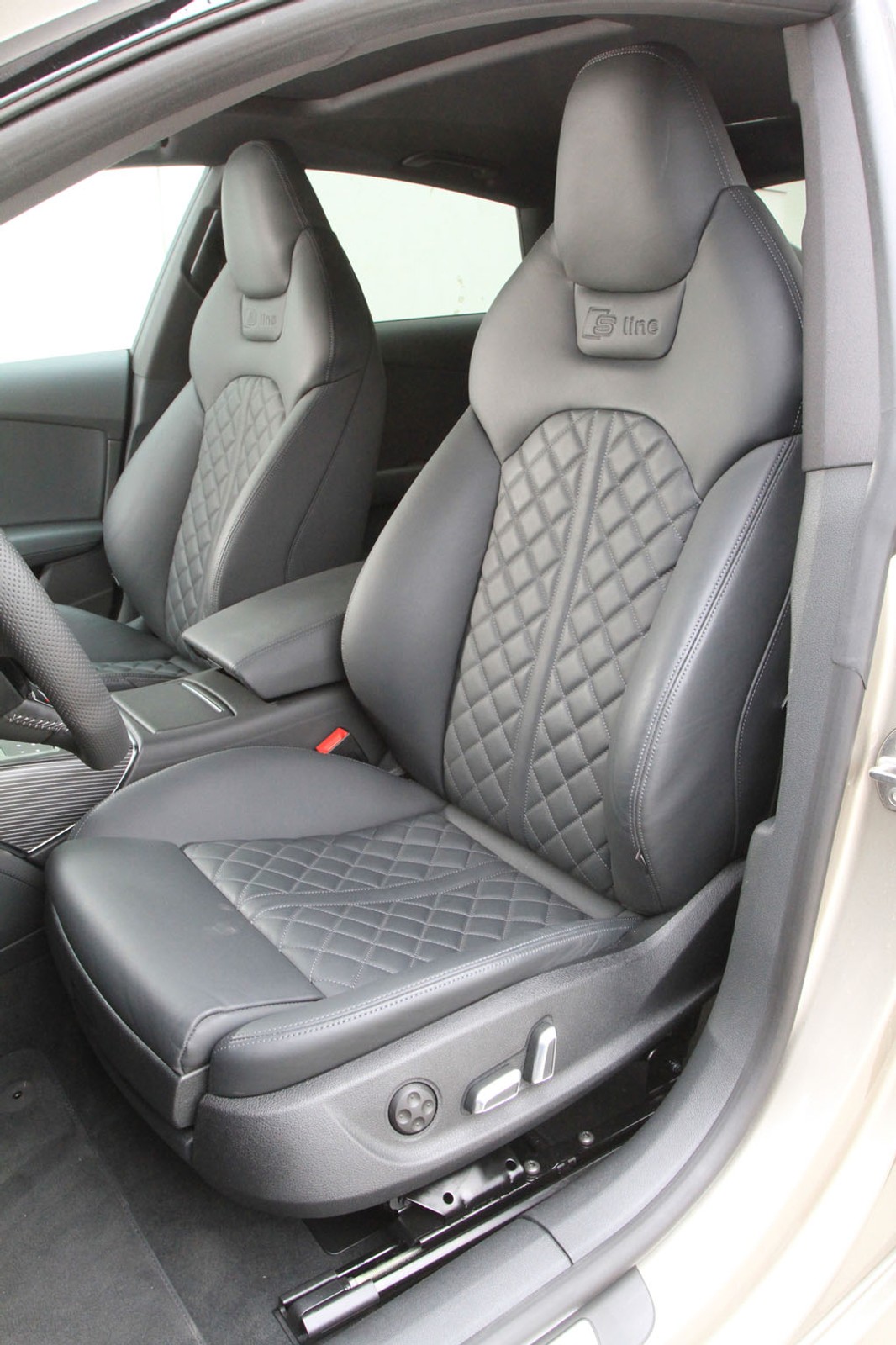 Audi A7 Sportback - Zachwyca stylem i mocą