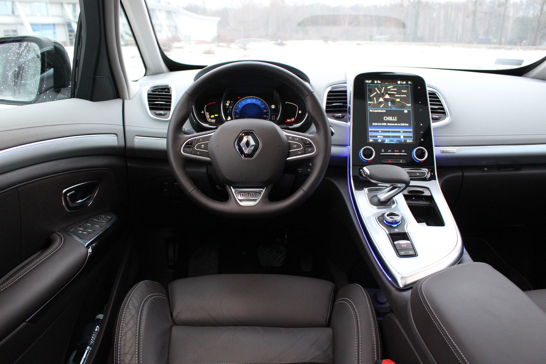 Renault Espace Initiale Paris wnętrze