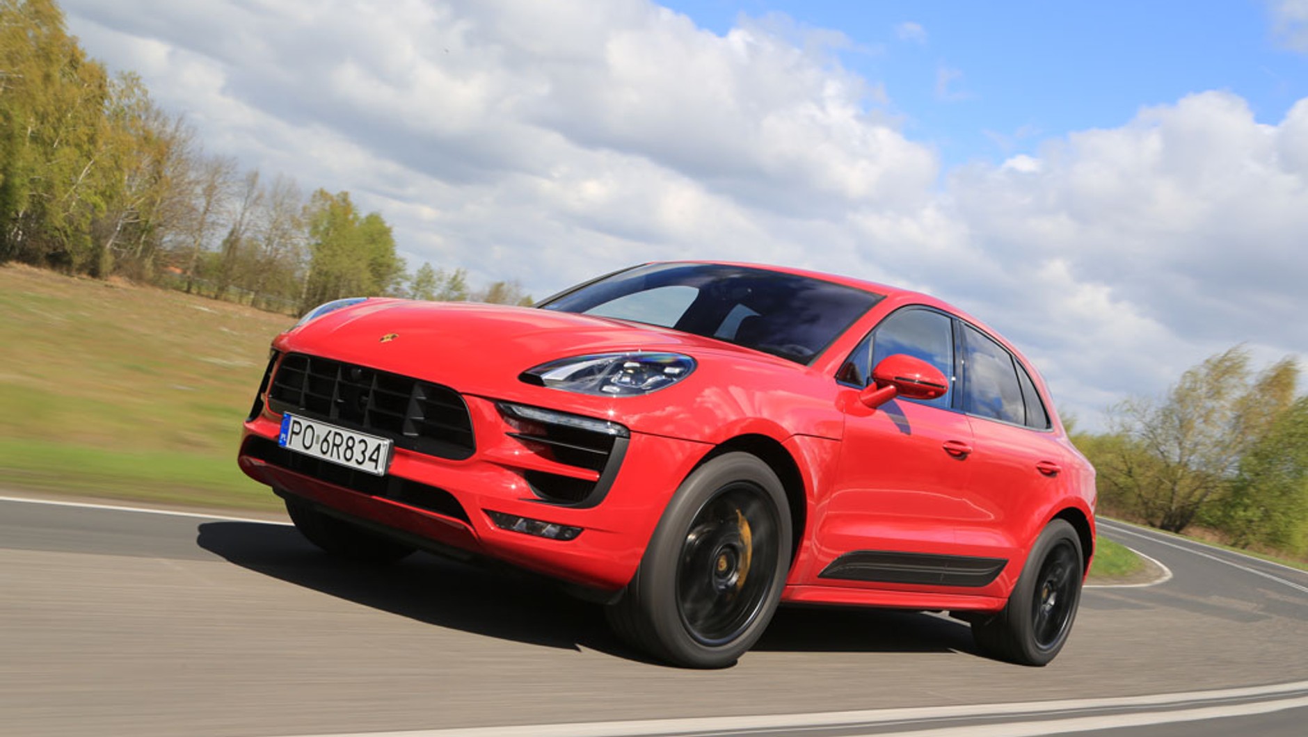Porsche Macan GTS - czerwony alarm