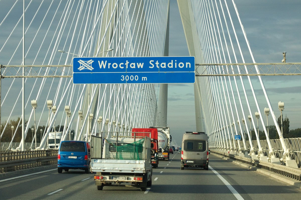Autostrada A8 z odcinkowym pomiarem prędkości. Podali datę uruchomienia urządzeń