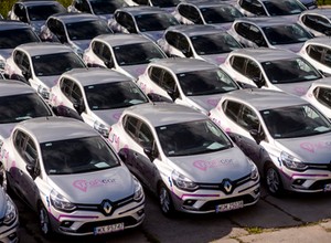 Polacy pokochali car sharing. Coraz szybciej przybywa tego typu aut na ulicach