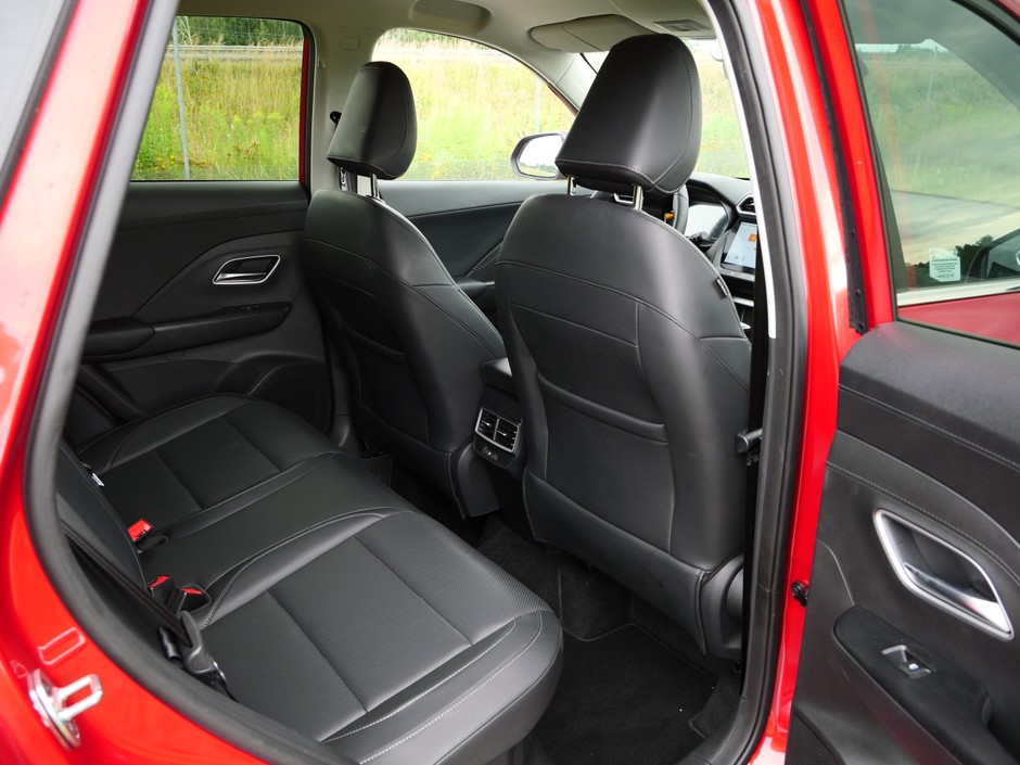 MG ZS Hybrid +