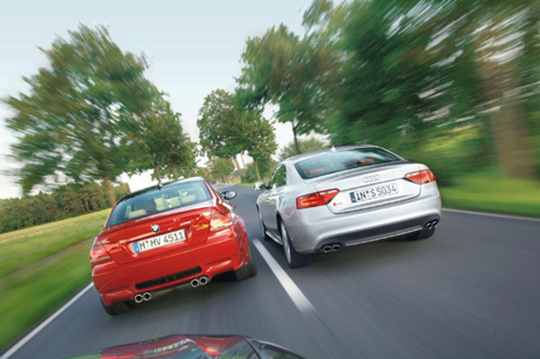 Audi S5 kontra BMW M3 - Gdzie piękność... tam i bestia