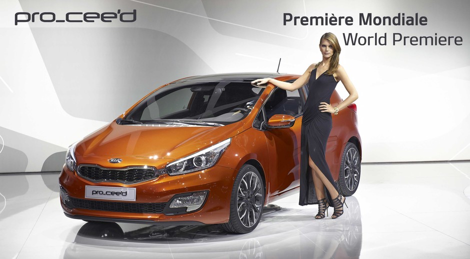 Nowa Kia Carens i pro_ceed w Paryżu