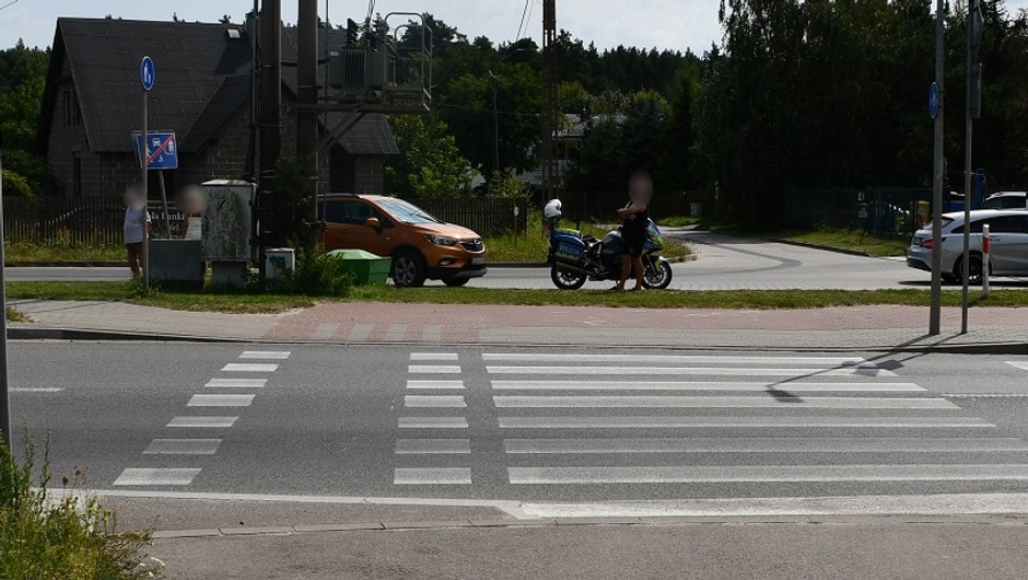 6-latek potrącony przez samochód w Straszynie na przejściu pieszo-rowerowym