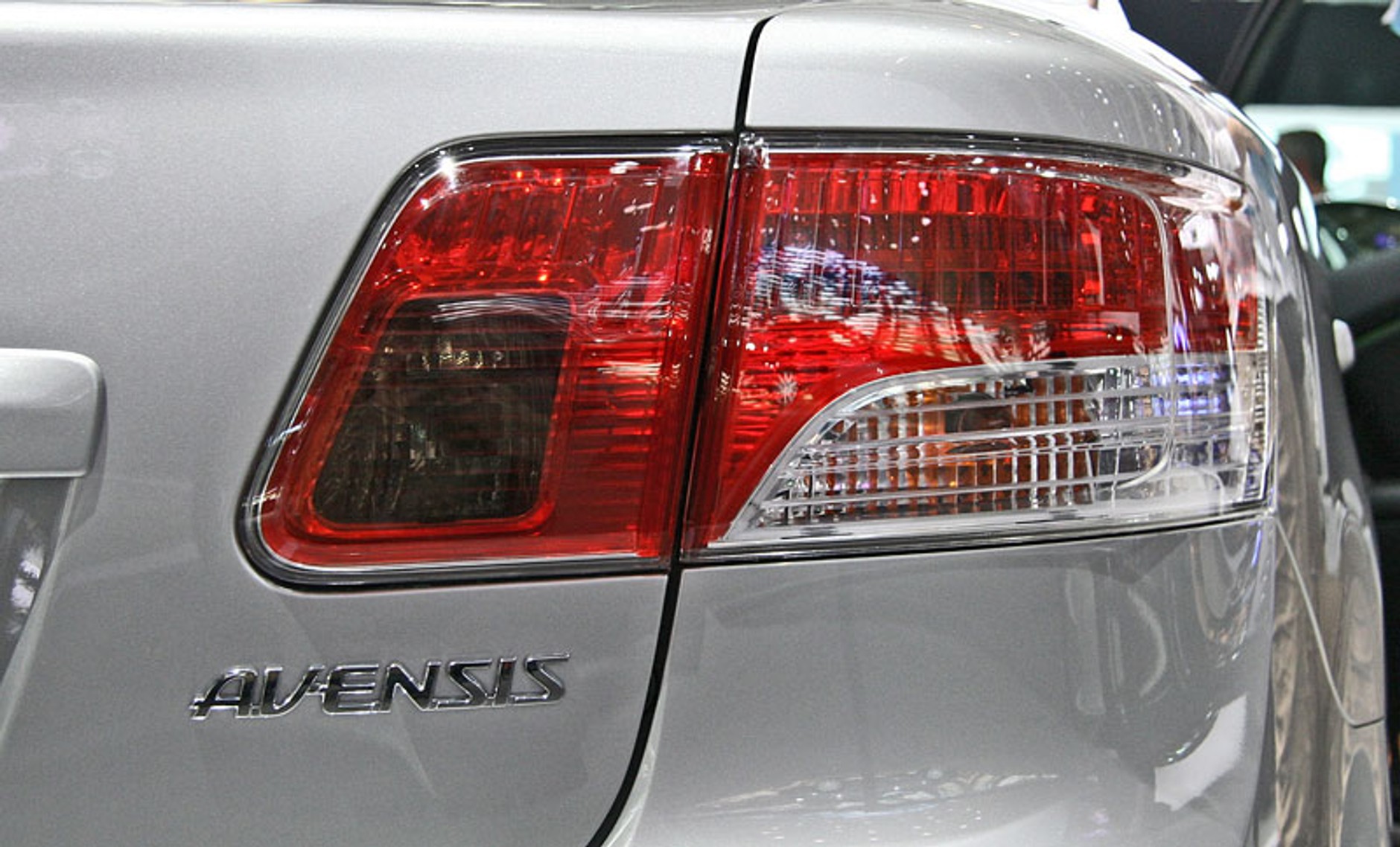 Paryż 2008: Toyota Avensis – pierwsze wrażenia