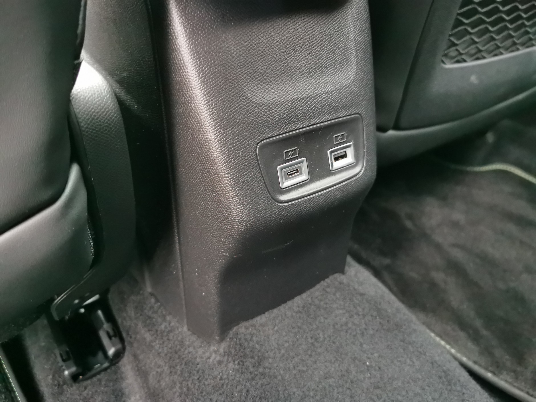 Peugeot 2008 1.2/130 KM EAT8 GT