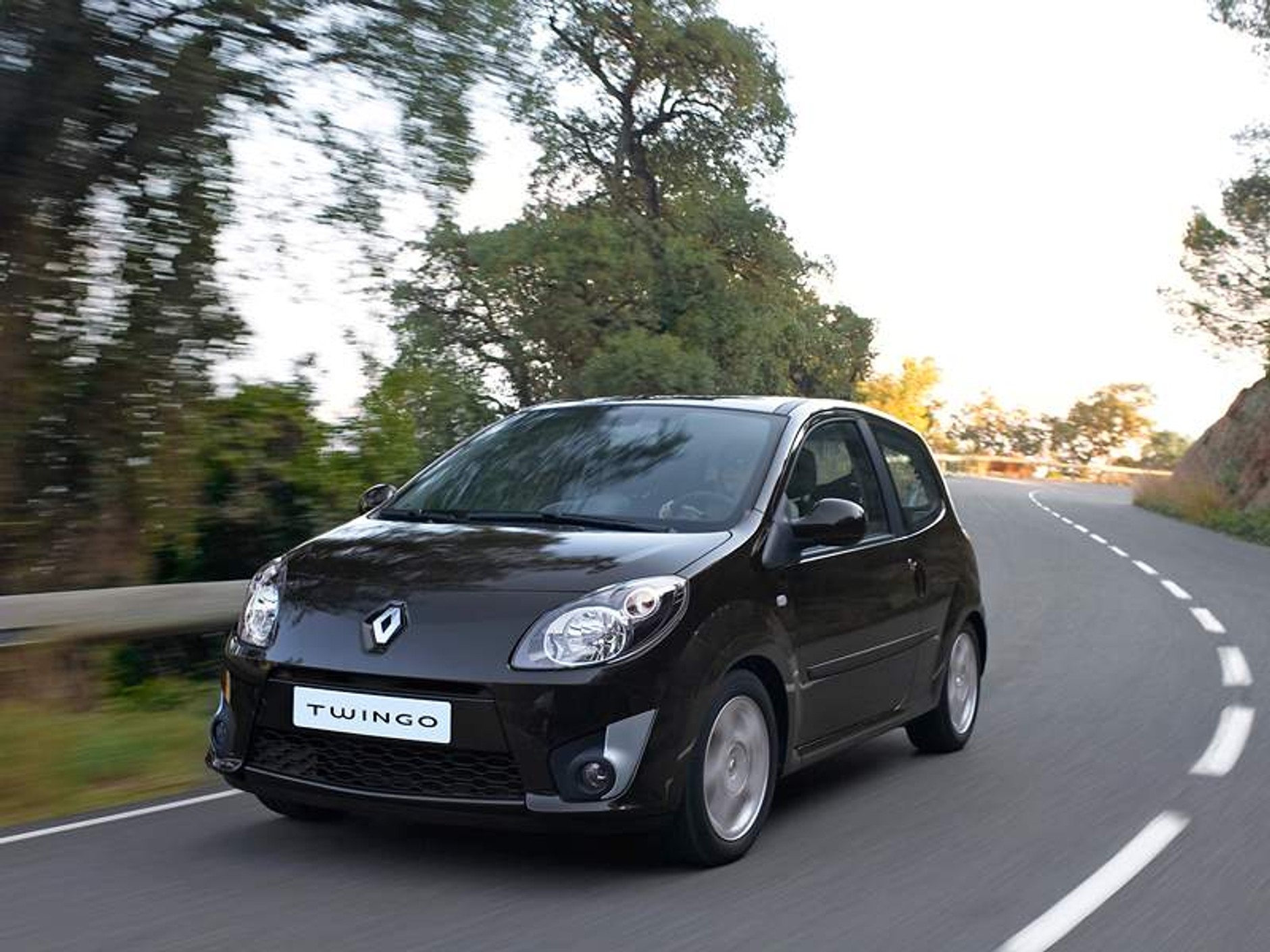 Renault Twingo II: druga generacja po 14 latach