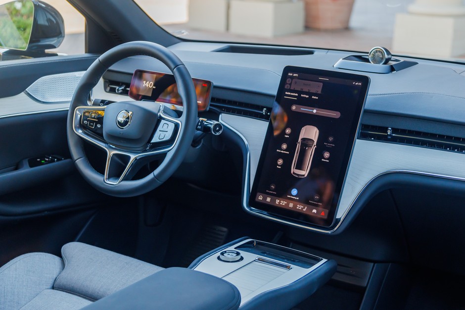 Volvo EX90