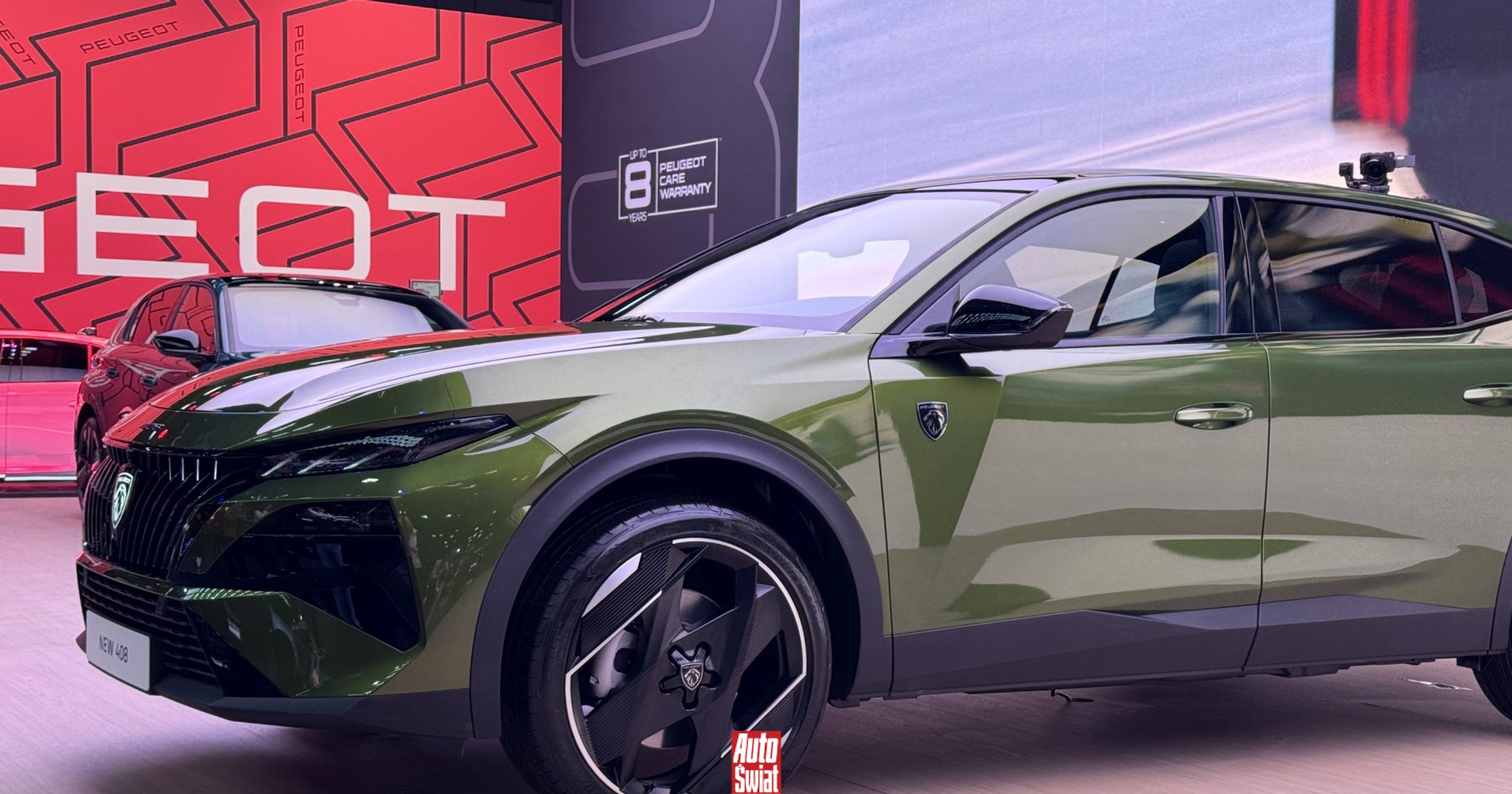 Nowy Peugeot 408 wjeżdża do Polski. Znamy ceny dwóch hybryd i elektryka