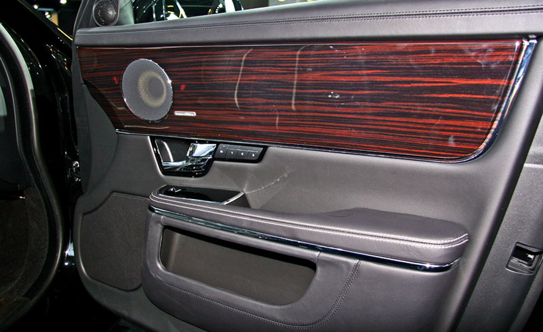 IAA Frankfurt 2009: Jaguar XJ – pierwsze wrażenia, fotogaleria