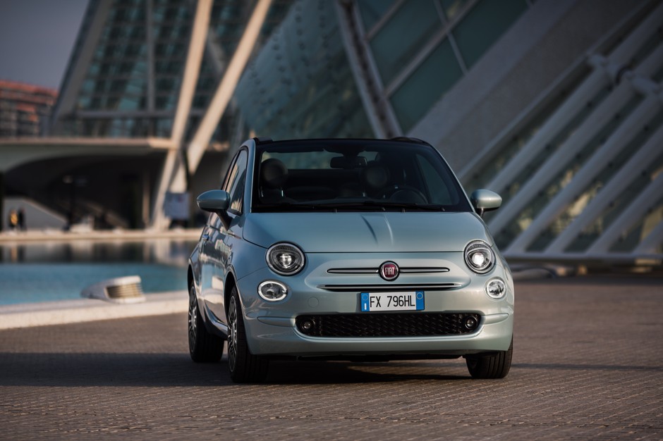 Nowe miękkie hybrydy w ofercie Fiata: Panda i 500 Mild Hybrid