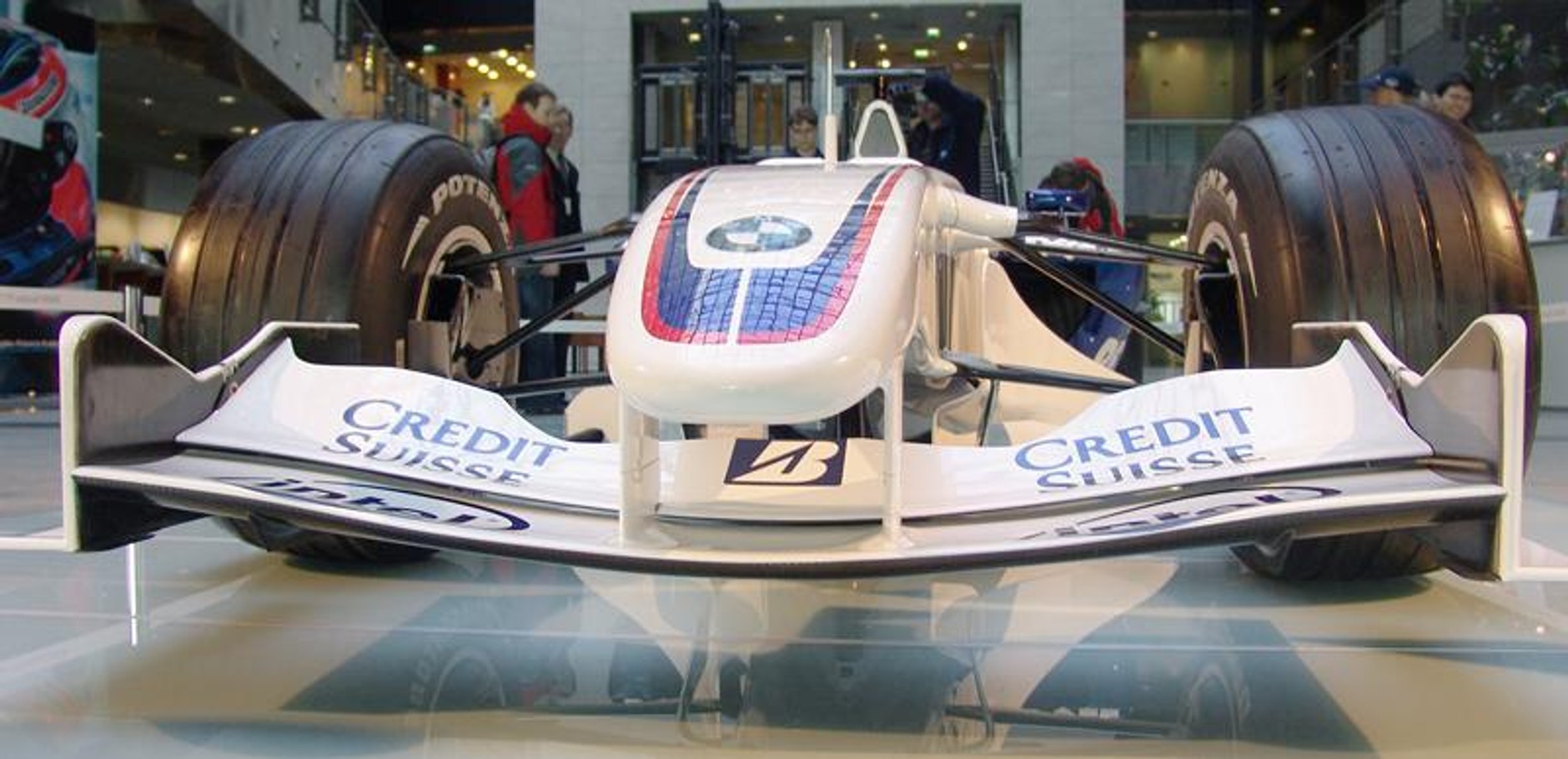 Formuła 1: Czym pojedzie Kubica - bolid w Warszawie!