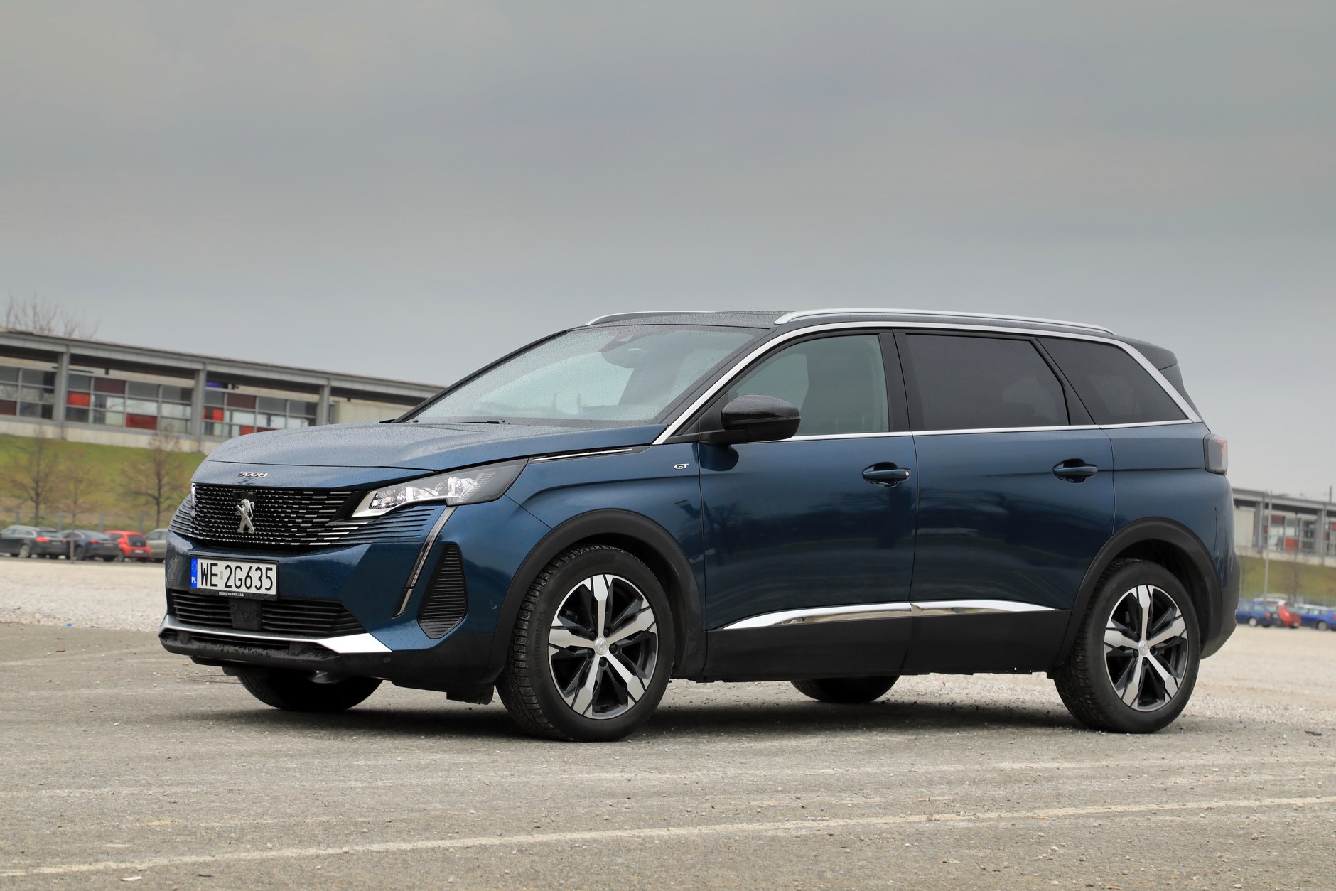 Peugeot 5008 po liftingu to nadal SUV z cechami vana