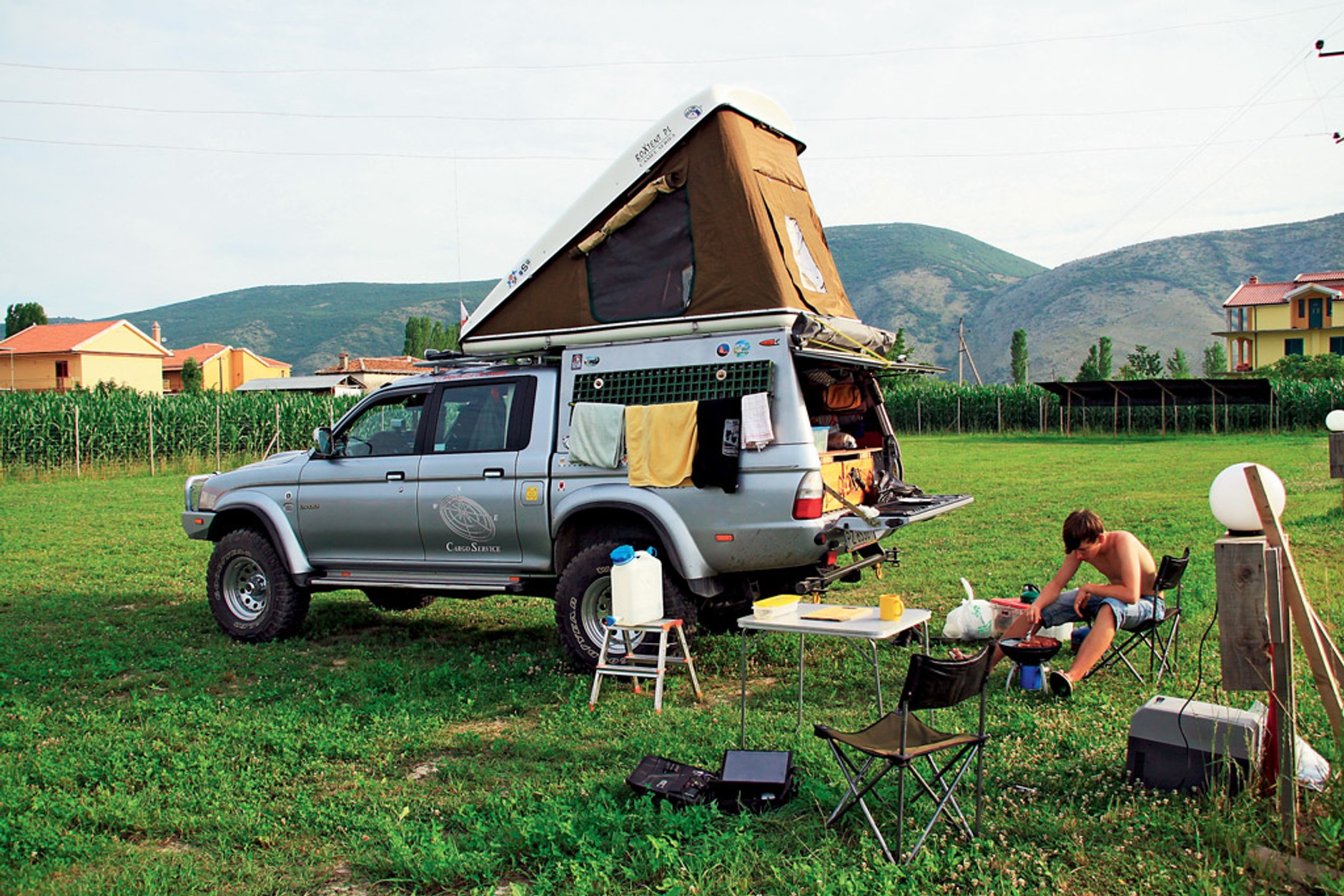 Terenowe wakacje na szóstkę