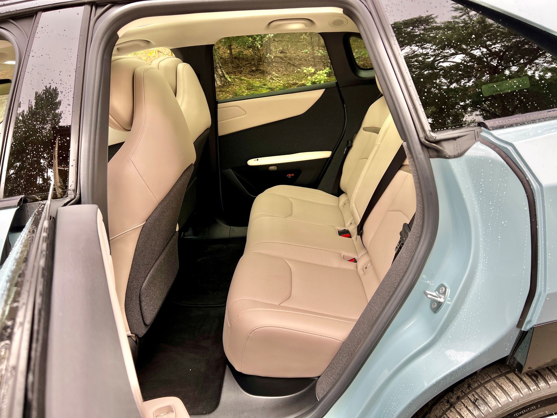 Mazda CX-6e