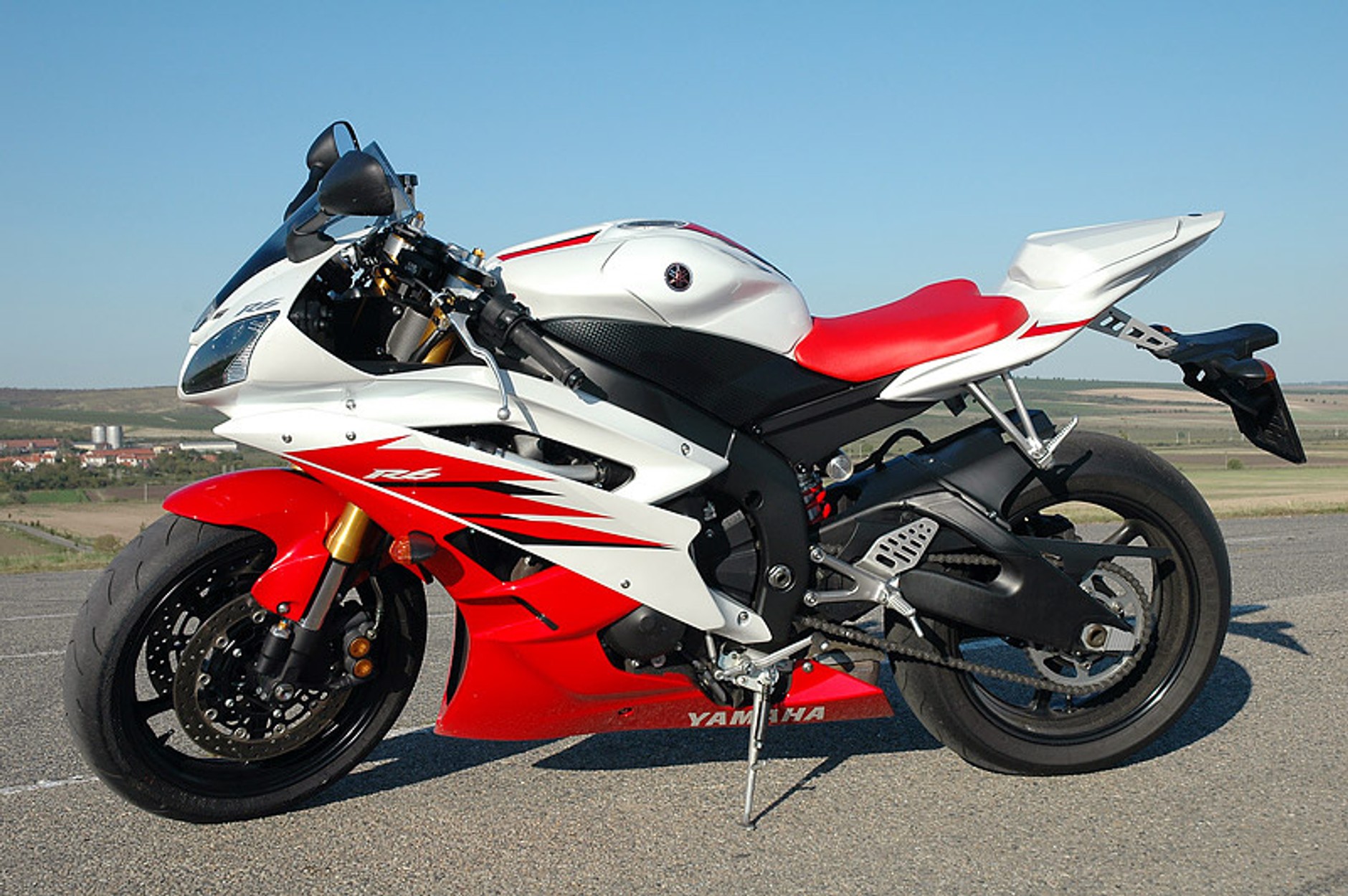 Yamaha YZF R6R: siła przyciągania