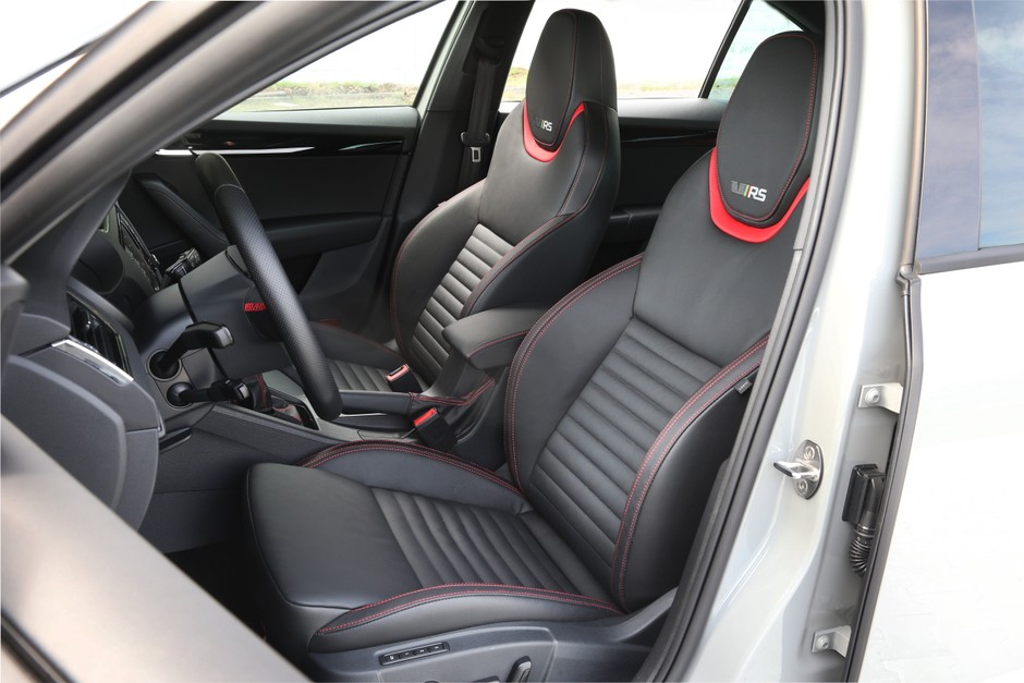 Skoda Octavia RS 230