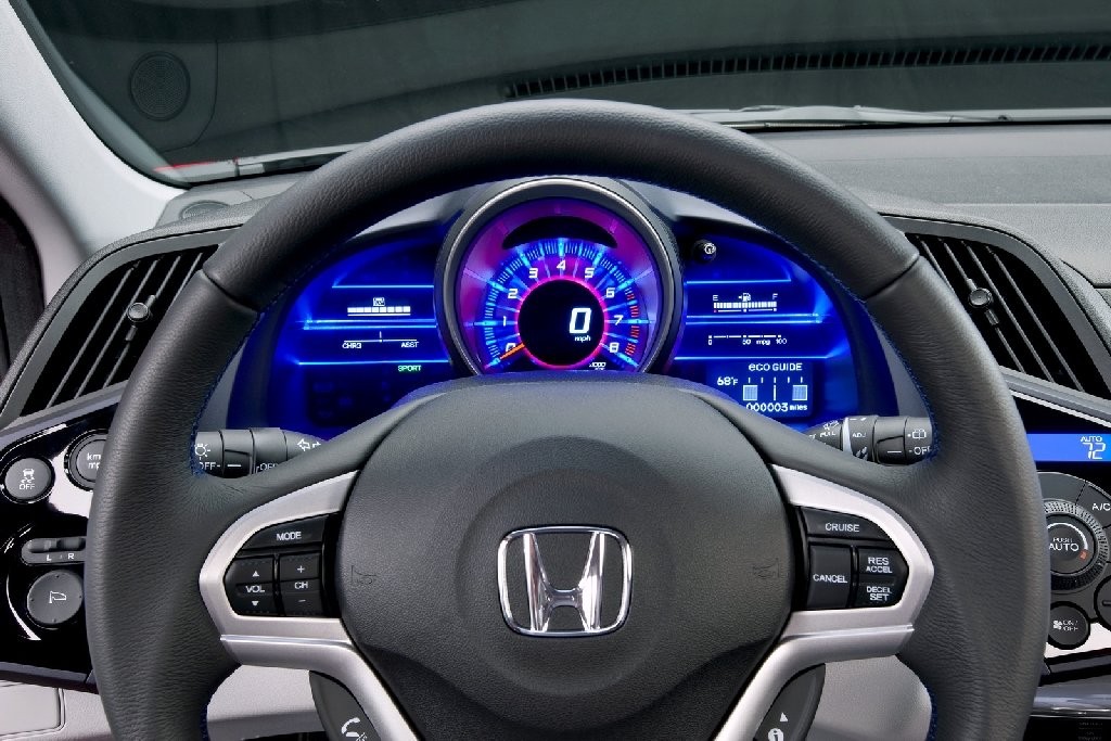 Honda CR-Z - Tak będzie wyglądała produkcyjna wersja (galeria)