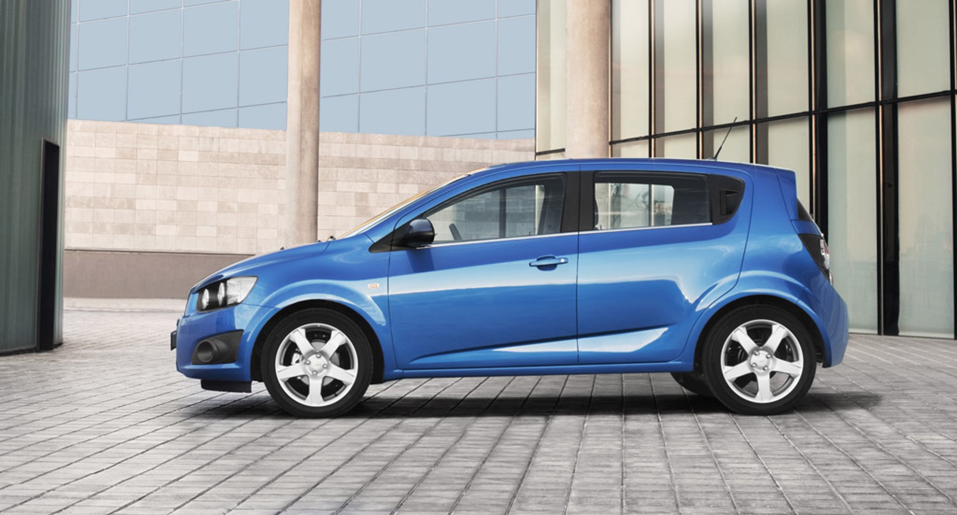 Aveo: podwójne uderzenie Chevroleta