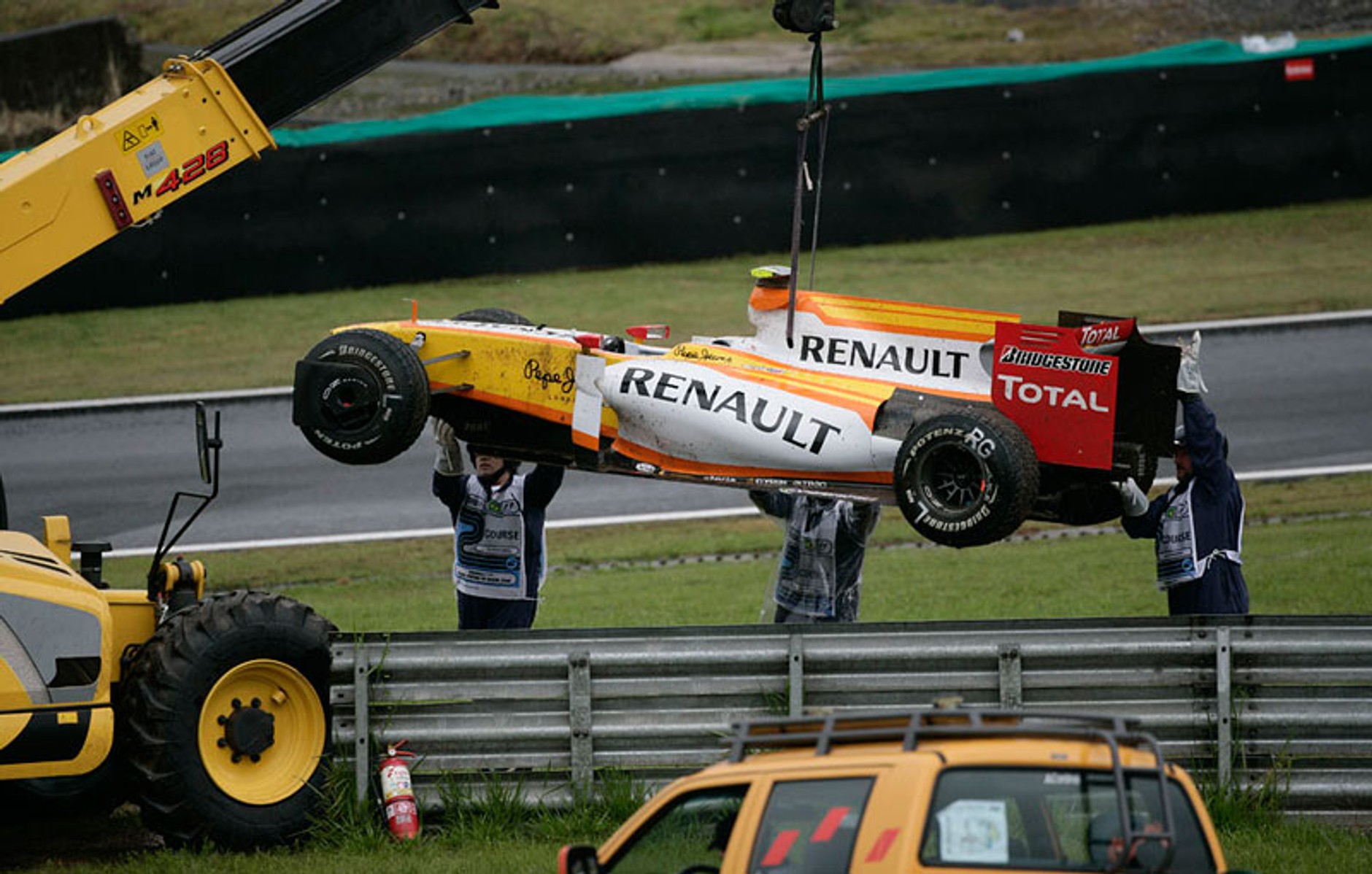 Grand Prix Brazylii 2009: Jenson Button mistrzem świata - fotogaleria Jiří Křenek
