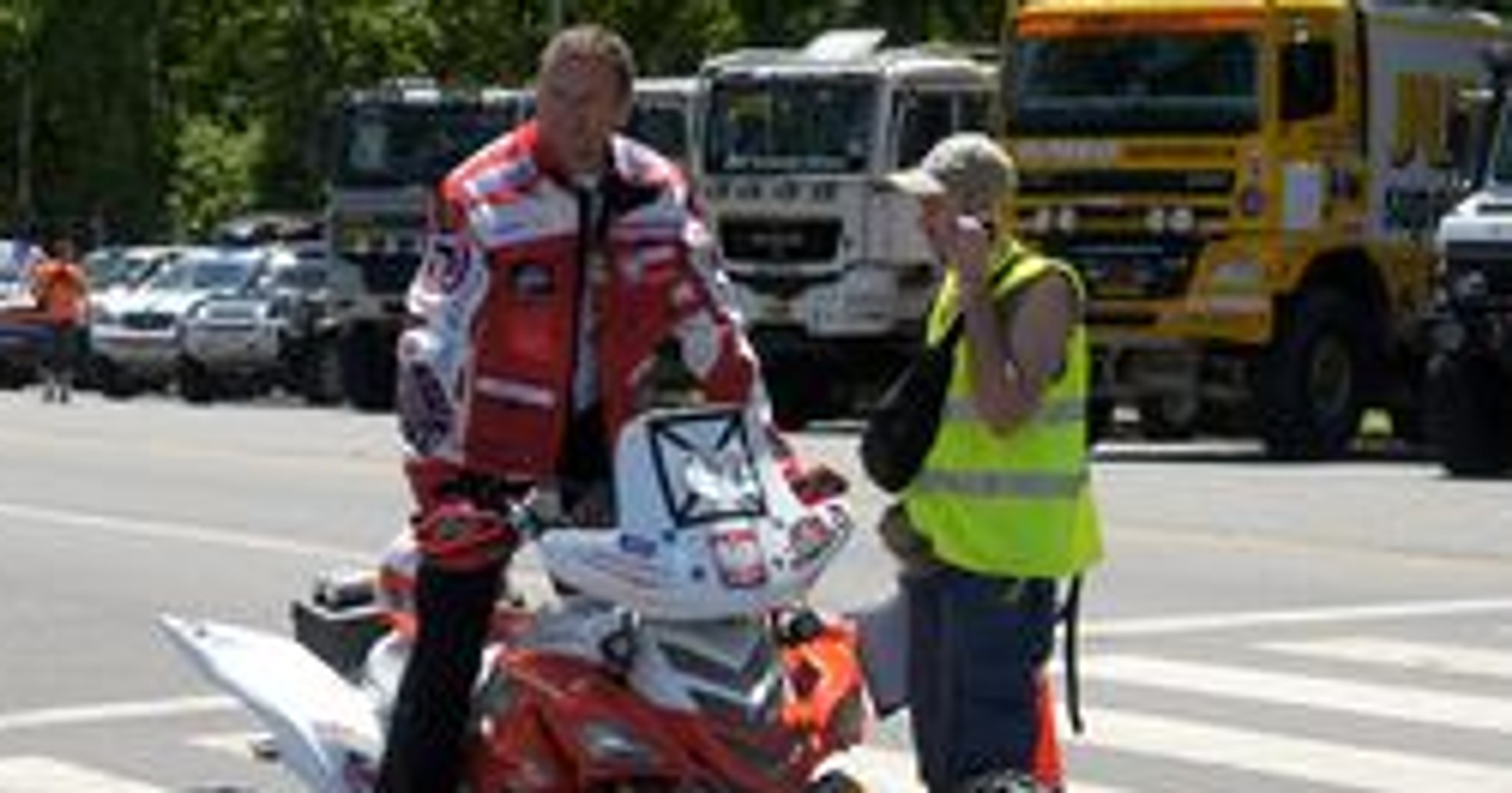 Rajd Dakar 2010: odbiór techniczny - dziennik Sonika