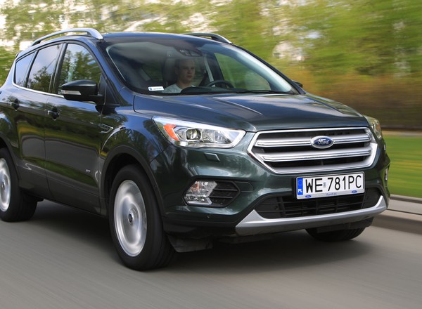 Ford Kuga 2.0 TDCi 4x4 - wciąż błyszczy zawieszeniem