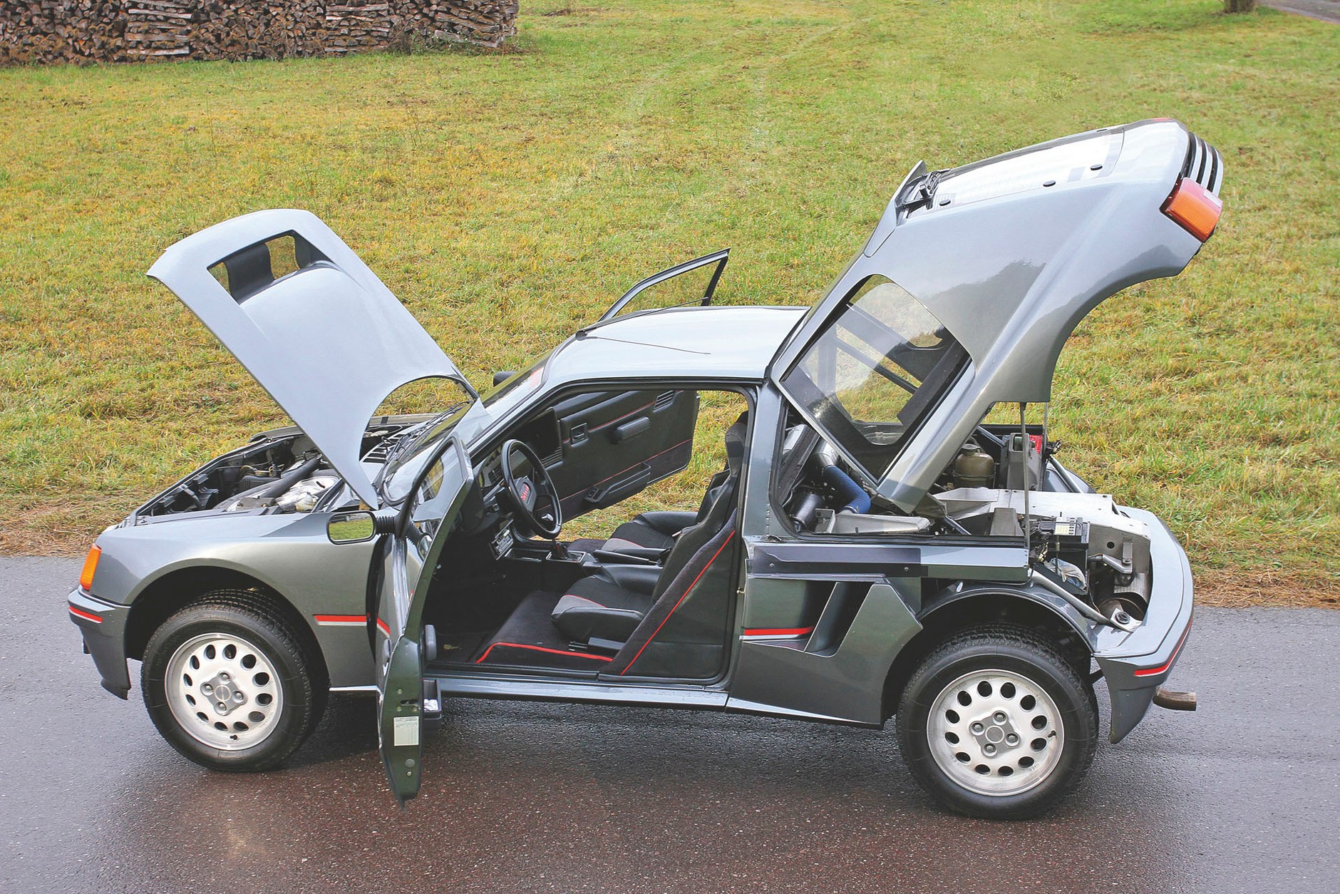 Peugeot 205 Turbo 16 - francuski potwór