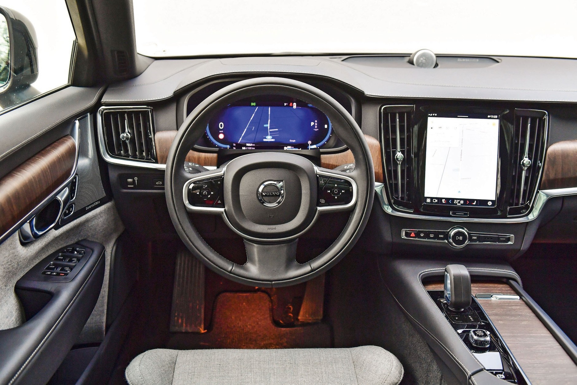 Volvo V90 Cross Country (2021)