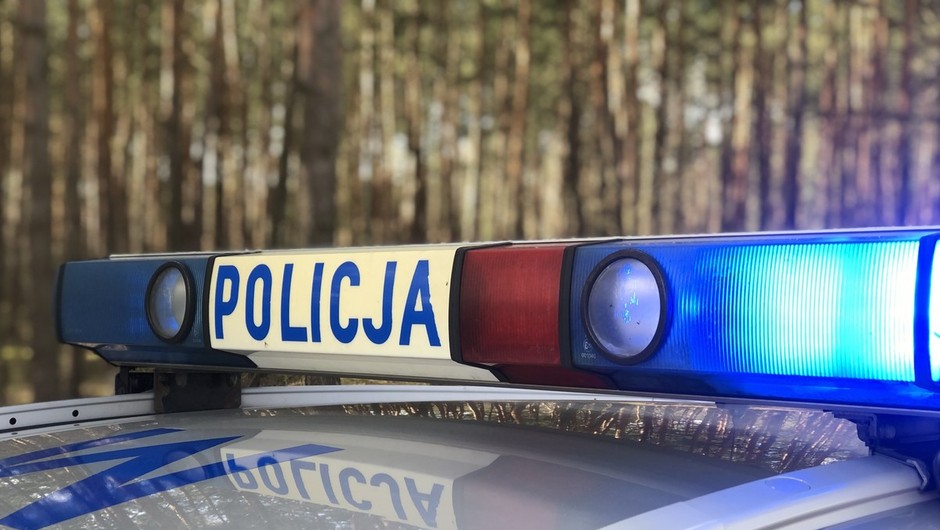 Obraz pochodzący z serwisu https://zambrow.policja.gov.pl/p15/aktualnosci/96362,WPADL-NA-ZAKAZIE-BO-PRZEKROCZYL-PREDKOSC.html