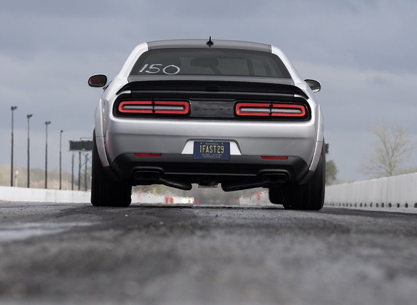 Dodge Challenger SRT Demon 170 to hiperauto wśród muscle carów! Przekroczył magiczną granicę