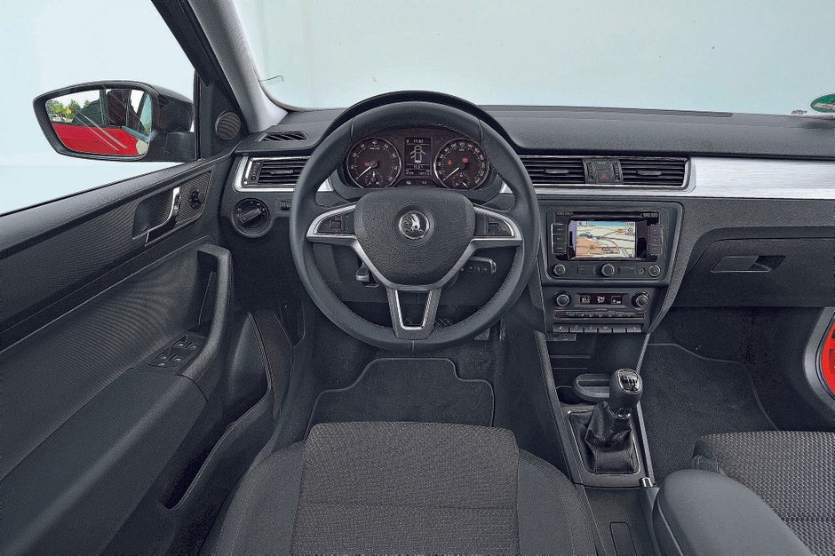 Skoda Rapid, kokpit