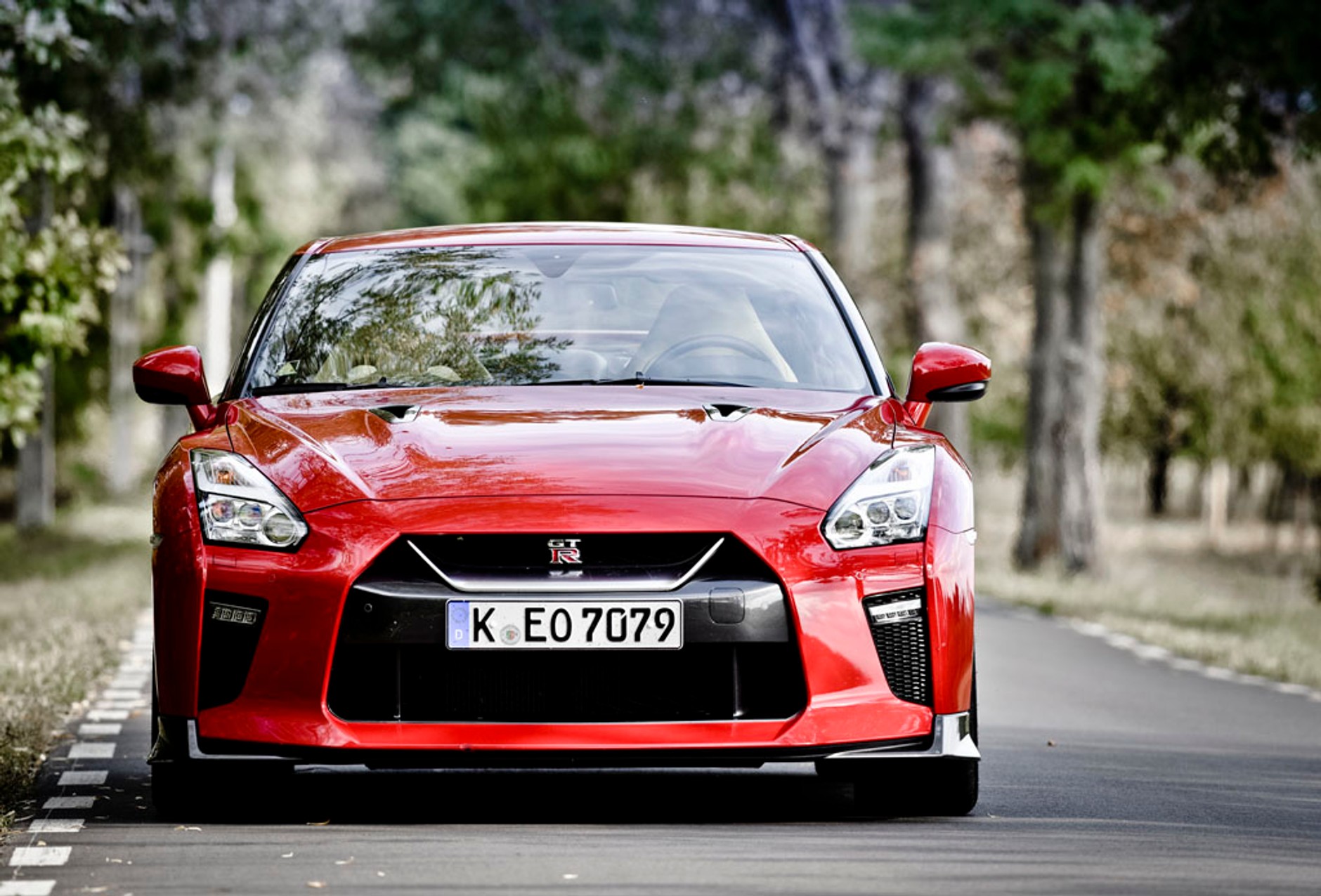 Nissan GT-R - im szybciej tym lepiej