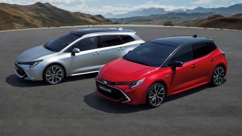 Toyota Corolla na salonie samochodowym w Paryżu