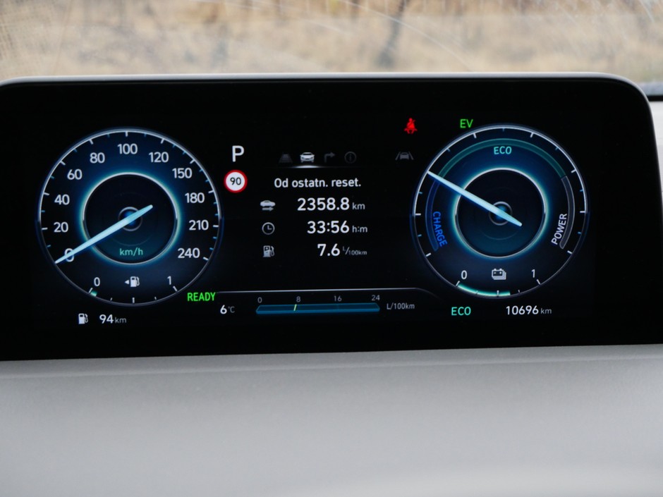 Hyundai Staria 1.6 T-GDi HEV (225 KM) Luxury