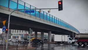 Aż 28 żółtych kamer zawisło na jednym skrzyżowaniu. Nowy system już pilnuje kierowców