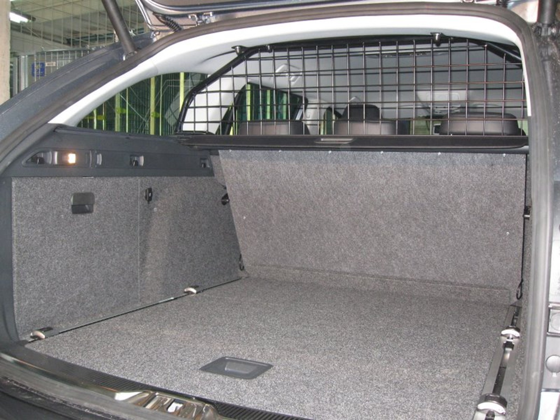 Skoda Superb Combi - Ciężarowka luksusowa