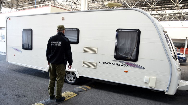 Straż Graniczna odzyskała przyczepę kempingową o wartości ok. 44 tys. zł