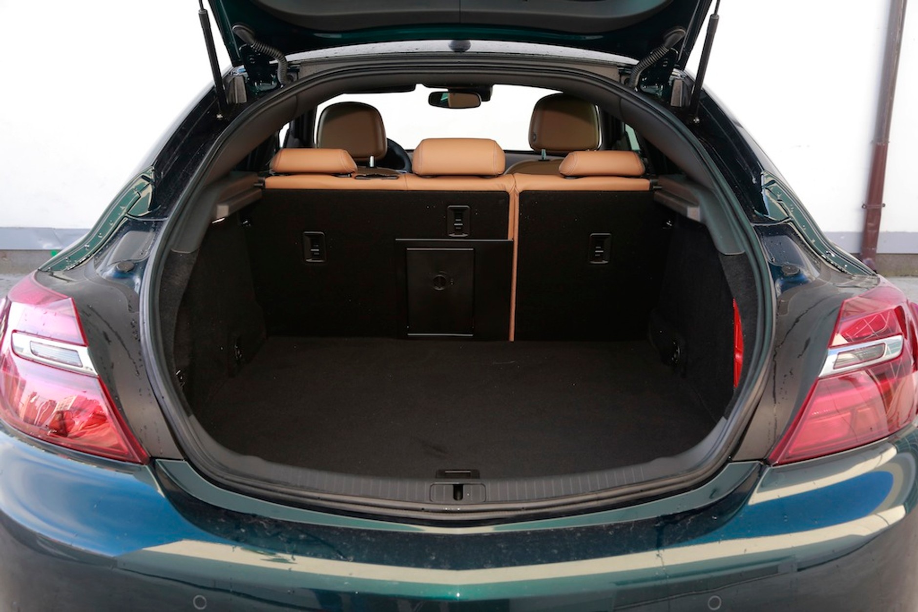 Opel Insignia 1.6 Turbo