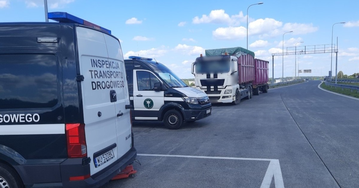 Kontrola ciężarówki przez ITD