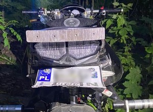 Jeden z motocyklistów zignorował policjantów. Szalona ucieczka ulicami Łodzi [WIDEO]